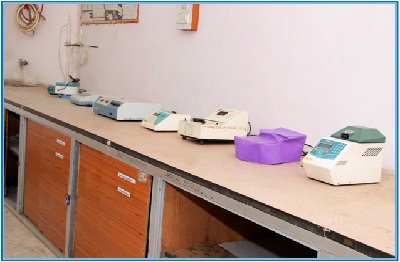Overview of Research Laboratory Image 3
